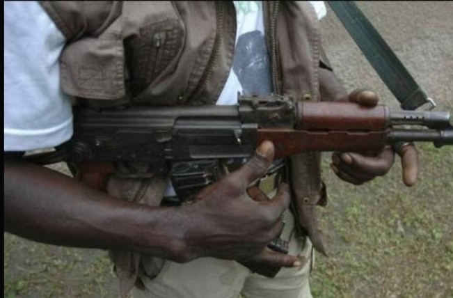 Ilustrasi kelompok bandit bersenjata di Nigeria tembak jemaah masjid yang akan melaksanakan salat Subuh. [Int]